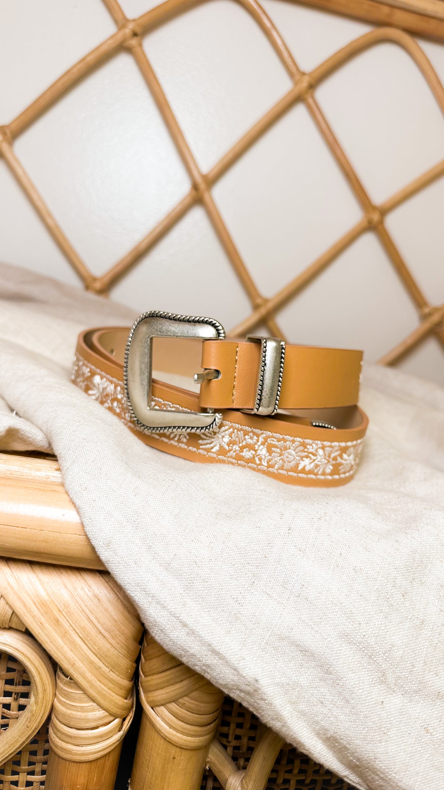 Embroidered Pattern Belt
