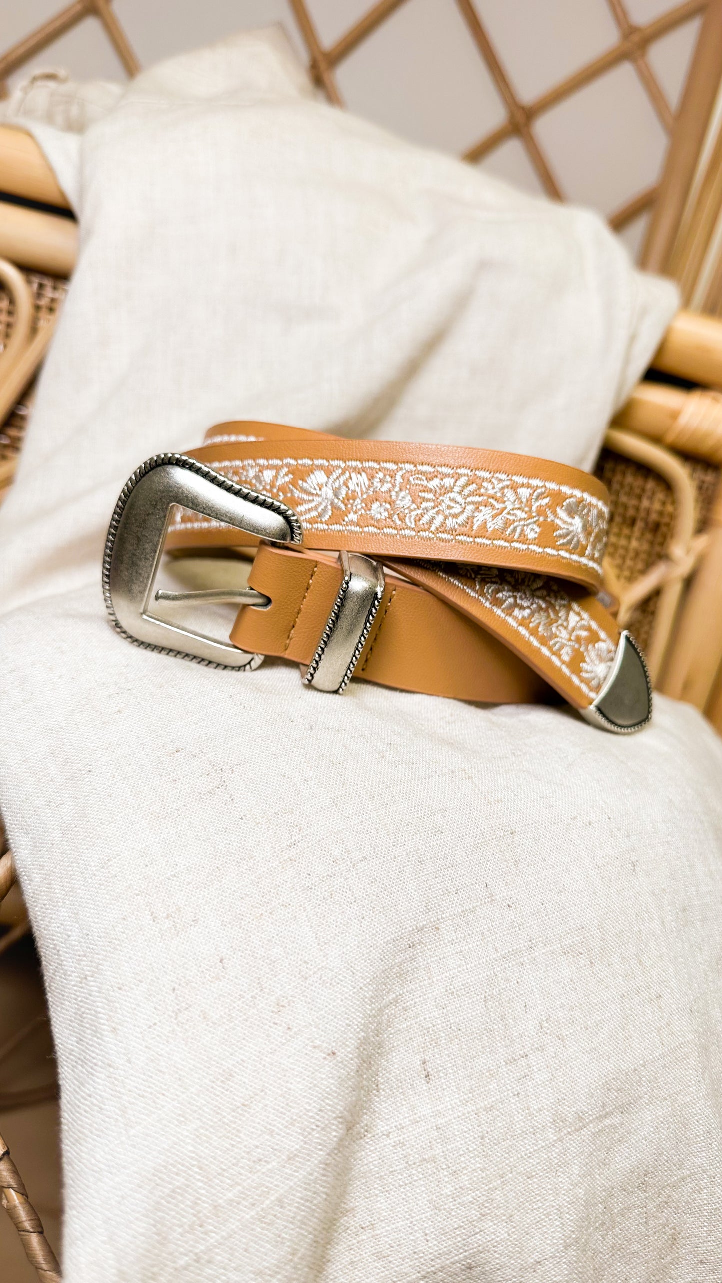 Embroidered Pattern Belt