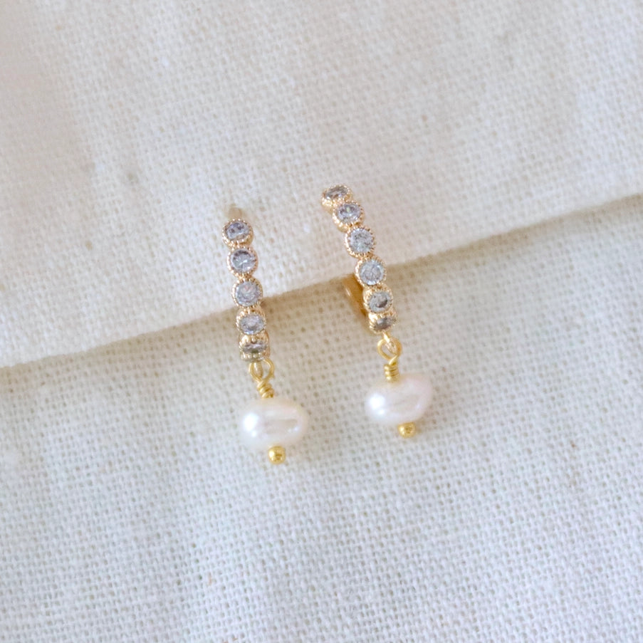 Freshwater Pearl Huggie Earrings